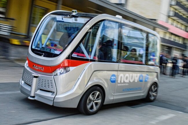 CVAG: Lösen autonome Busse und Bahnen die Personalprobleme? - Dieser autonom fahrende Minibus wurde bereits vor sechs Jahren auf dem Gelände des Klinikums Chemnitz getestet