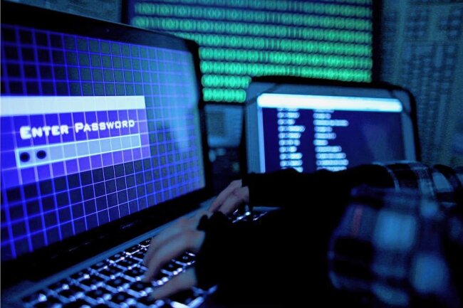 Cyberangriff auf CVAG: Passwörter und Mailadressen von Kunden gestohlen - Vor fast einer Woche attackierten Unbekannte das IT-System der CVAG. Nun steht fest: Auch Kundendaten wurden abgegriffen. 