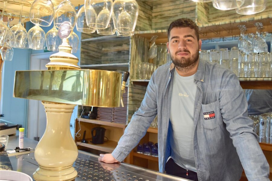Das Chemnitzer Flemminggebiet bekommt ein griechisches Restaurant - Alex-Ovidiu Zaharia ist der neue Betreiber der Gaststätte des Vereins „Lug ins Land“.