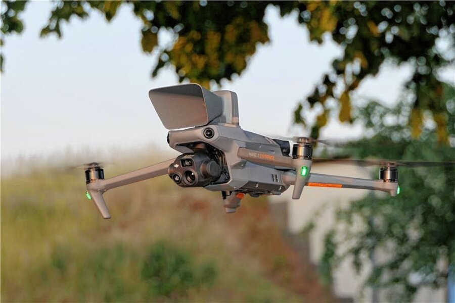 Das „fliegende Auge“ der Feuerwehr Penig - Die Gemeindefeuerwehr Penig hat jetzt eine Drohne zur Verfügung.