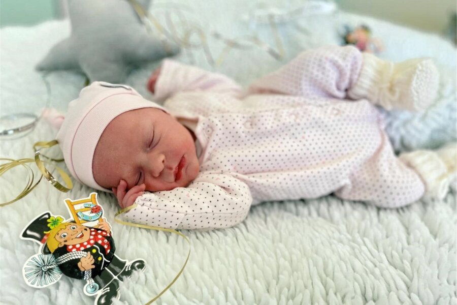 Das Glauchauer Neujahrsbaby 2024 heißt Laura - Laura wurde im neuen Jahr als erstes Kind im Klinikum Glauchau geboren.