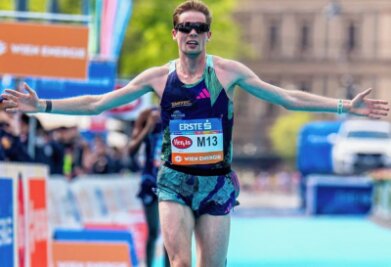 "Das ist eben Marathon" - Mit Platz 9 in 2:11:29 Stunden bestätigte Sebastian Hendel sein starkes Debüt aus dem Vorjahr. 