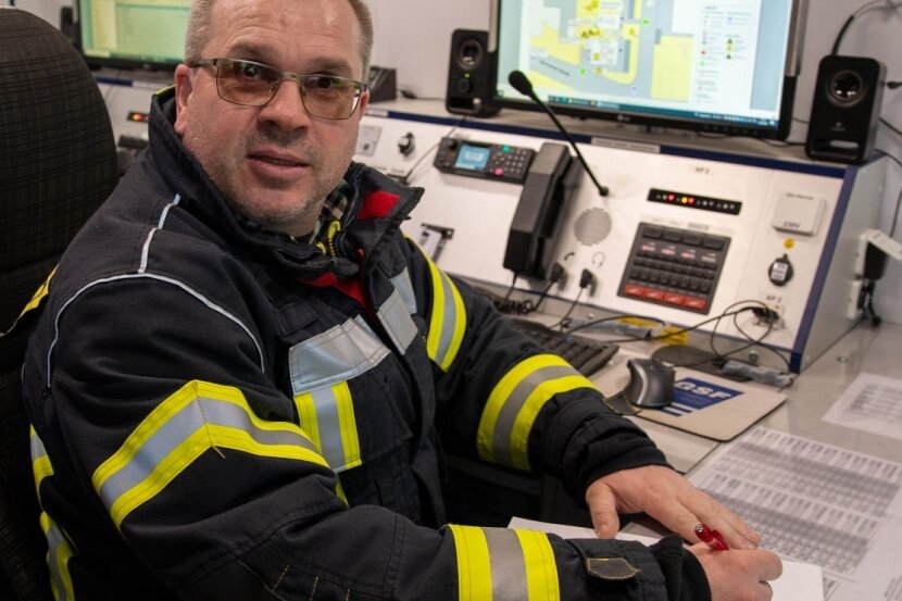 Das Jahr der Unwetter für die Feuerwehr - Seit 2003 leitet René Schröter die Mittweidaer Feuerwehr mit ihren insgesamt sechs Ortswehren. Im vergangenen Jahr hatten die Kameraden mehr zu tun als in den Jahren zuvor. 