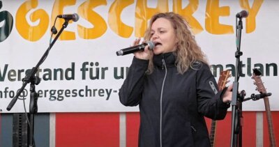 "Das Licht bleibt an": So entstand die Hymne zum "Berggeschrey" - Susanne Küstner sang beim "Berggeschrey" in Annaberg das Lied des DJs und Produzenten Sebastian Seidel. 