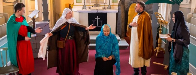 "Das Schweißtuch der Veronika" in Seiffener Kirche aufgeführt - Rund 80 Besucher der Seiffener Bergkirche haben am Karfreitag ein Passionsspiel erlebt. 
