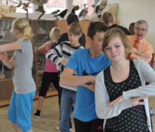 Tanzunterricht im Biologiezimmer