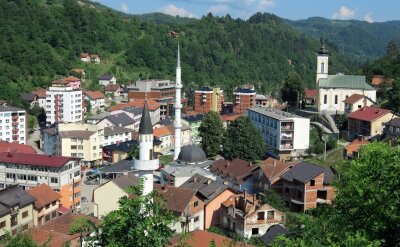 Das Wasser des Lebens -  20 Jahre nach dem Völkermord: Srebrenica im Sommer 2015. 