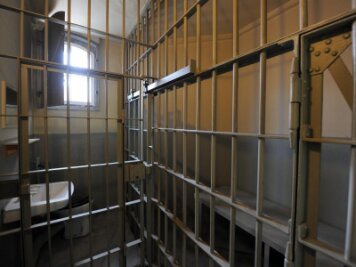 DDR-Unrecht: Mehr Opfer sollen Geld bekommen - Stasi-Gefängnis in Potsdam.