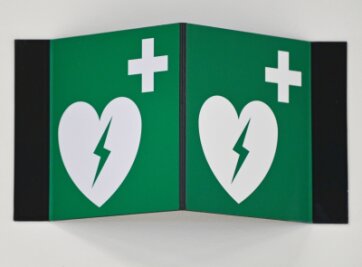 Defibrillator aus Plauener Elsterpark gestohlen - 