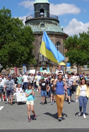 Die Ukraine-Demo startete Samstagmittag auf dem Platz der Völkerfreundschaft. 