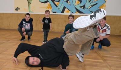 Denzko lehrt Breakdance - 