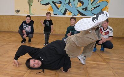 Denzko lehrt Breakdance - 