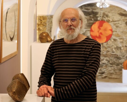 Der im Vogtland geborene Friedrich Höfer zeigt in der Ausstellung "Sphinx und Fama" Bronzen, Terrakotten, Druckgrafiken und Zeichnungen.