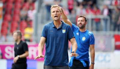 Der Chemnitzer FC bleibt sieglos - Sah sein Team erneut verlieren: der Chemnitzer Trainer David Bergner. 