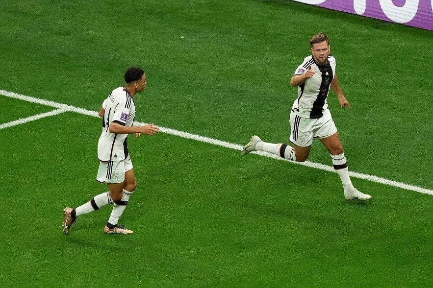Der Faktor Füllkrug - Jürgen Croy über das Spiel gegen Spanien und die Rolle des Mittelstürmers - Niclas Füllkrug jubelt über seinen Treffer zum 1:1-Ausgleich.