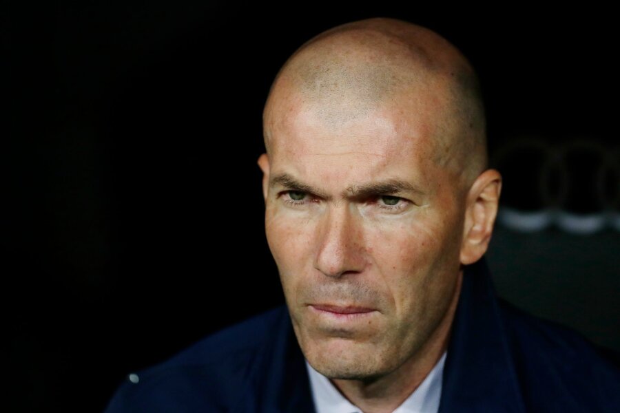 Der FC Bayern und Plan D: Wer wird der neue Trainer? - Wird Zinédine Zidane jetzt der neue Trainer des FC Bayern München?