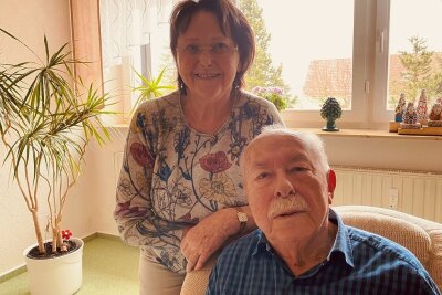 Der lange Weg bis zur Impfung für Senioren in Ebersbrunn - Silvia und Conrad Sachs mussten lange auf ihren Impftermin warten. Doch am Mittwoch haben sie die erste Spritze bekommen. 