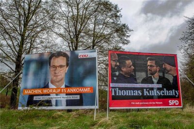 Der Leise und der Unbekannte - Diese beiden Männer auf den Wahlplakaten möchten Ministerpräsident in Nordrhein-Westfalen werden (von links): Hendrik Wüst, der Amtsinhaber von der CDU, und Thomas Kutschaty, der SPD-Kandidat. 