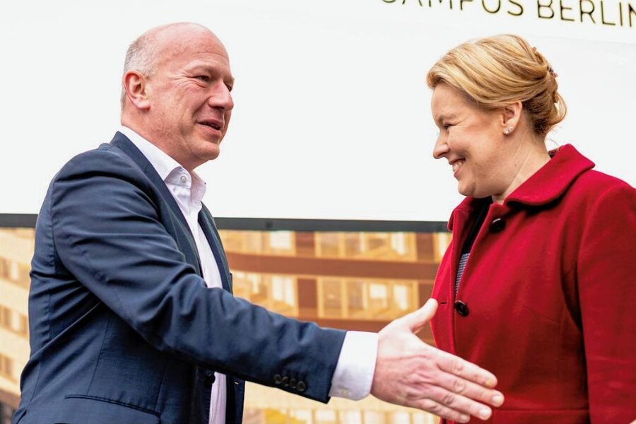 Der Poker der Franziska Giffey und das Grollen in ihrer SPD - Favorisieren beide eine Große Koalition: Wahlsieger Kai Wegner (CDU) und die amtierende Regierungschefin Franziska Giffey (SPD). 