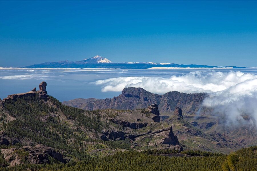 Der Reisetipp: Die fünf Elemente der Kanaren - Bei guter Sicht kann man von Gran Canaria bis Teneriffa schauen: die größte Insel der Kanaren mit Spaniens höchstem Berg Teide.