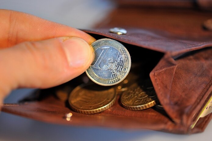 Der schwache Euro macht den Urlaub teurer - 