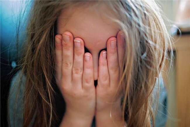 Der stille Hilfeschrei: Angststörungen bei Jugendlichen erreichen neuen Höchstwert - Die anhaltenden Krisen hinterlassen tiefe Spuren in den Seelen vieler junger Menschen. 