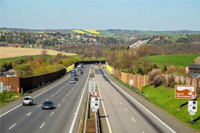 Derzeit rollen verstärkt Militärfahrzeuge über die Autobahn im Vogtland - 