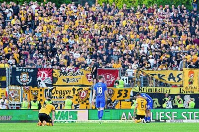 Deshalb droht Dynamo Dresden statt gelb-schwarzer Jubelfeier ein Fiasko - Enttäuschung pur! Mit dem 1:4 hat die SGD nahezu alle Chancen auf den direkten Wiederaufstieg verspielt. 