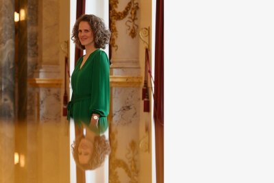Designierte Semperopernintendantin: Das Leuchten und Strahlen muss von innen kommen - Nora Schmid, Intendantin der Oper Graz, übernimmt mit der Spielzeit 2024/25 die Leitung der Sächsischen Staatsoper Dresden. 