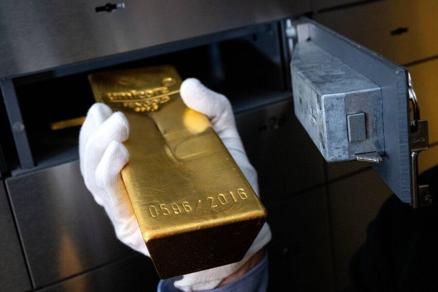 Deutsche Börse: Goldbestand von Anlegern sinkt deutlich - Die Goldbestände von Anlegern bei der Deutschen Börse sinken - trotz steigender Kurse für das Edelmetall.