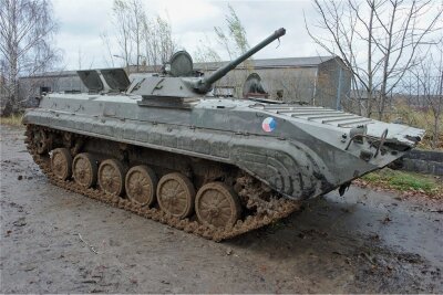 Deutsche Militärhilfe für die Ukraine: Jetzt geht es um Panzerlieferungen - Die Erlaubnis zur Lieferung von Schützenpanzern aus einstigen NVA-Beständen wie diesem hat die Bundesregierung schon gegeben. 