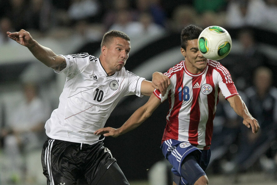 Deutschland müht sich zu 3:3 gegen Paraguay - 