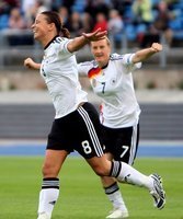 Deutschland nach Grings-Doppelpack im Halbfinale - Doppelpack von Inka Grings