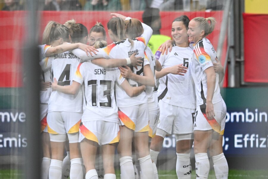 DFB-Frauen zeigen "anderes Gesicht": 3:1 gegen Island - Die DFB-Frauen feierten im zweiten EM-Qualifikationsspiel den zweiten Sieg.