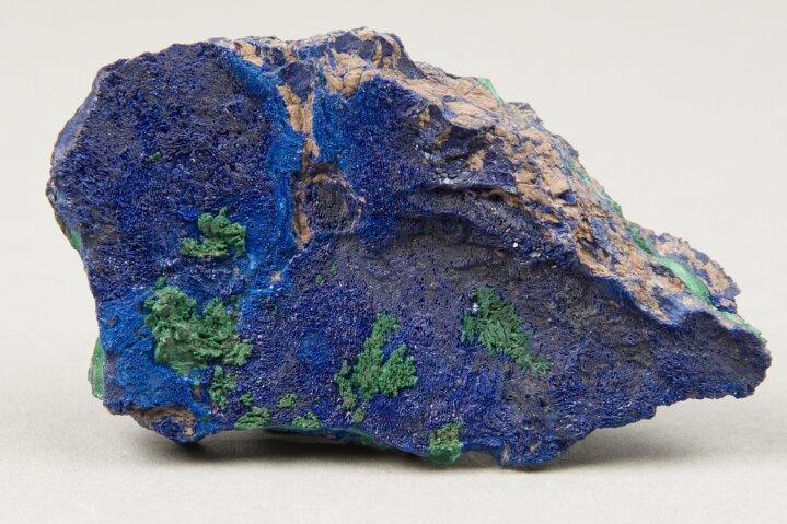 Die digitale Spur der Steine - Als "lasurblau" bezeichnete Abraham Gottlob Werner das Mineral Azurit in seiner "Äußere Kennzeichen-Sammlung".