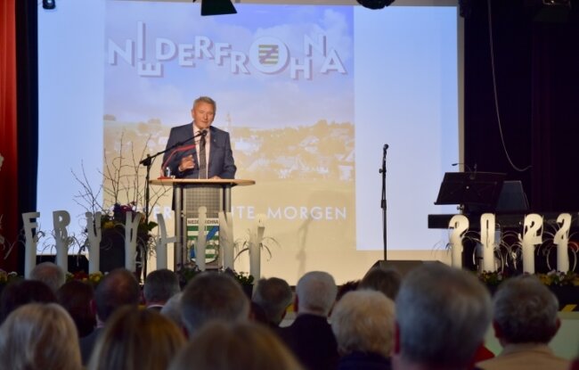 Klaus Kertzscher am Freitagabend in der Begegnungsstätte Lindenhof bei seiner letzten großen Rede als Gemeindeoberhaupt. 