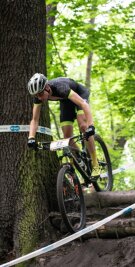 Die Liebe zum Rad nie verloren - Beim Cross Country geht es für die Mountainbiker über Stock und Stein durch den Wald. Der Neukirchener Tim Hämmerlein kann das besonders schnell und gut. Vor kurzem zum Beispiel gewann der 24-Jährige den Mitteldeutschen Meistertitel in der Eliteklasse der Männer. 