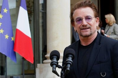 Die Pop-Moralisten - Hat gefühlt mindestens so oft in gesellschaftlich-politischer Mission Mikrofone vor sich wie auf der Konzertbühne: U2-Frontmann Bono.