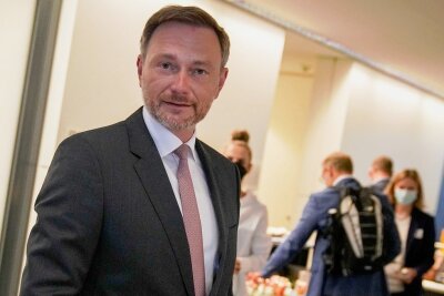 Die potenziellen Königsmacher: Wo Grüne und FDP nah beieinander sind - und wo nicht - FDP-Chef Christian Lindner will endlich mitregieren und dafür ernsthaft verhandeln. 