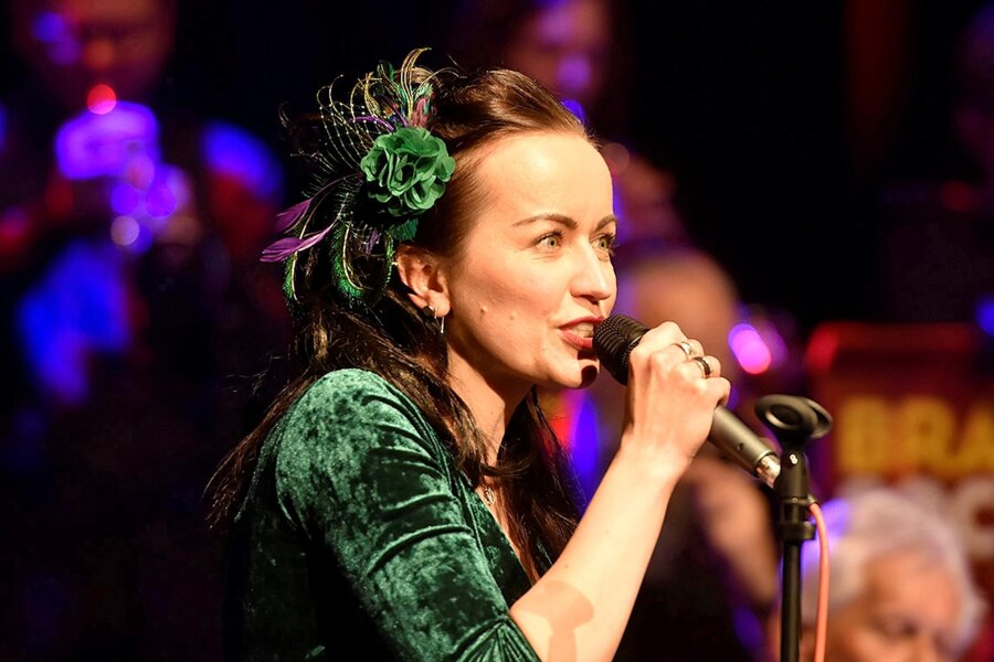Die Stimme der Klingenthaler Brass Socks - Maria Werner-Gander ist die Sängerin der Brass Socks aus Klingenthal.