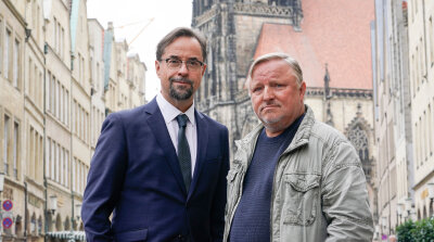 Könige der Fernsehunterhaltung: Der Pathologe Professor Karl-Friedrich Boerne (Jan Josef Liefers, links) und Hauptkommissar Frank Thiel (Axel Prahl) ermitteln für den WDR in Münster.
