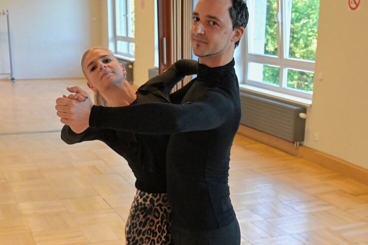 Die Titelverteidigung ist das Ziel - Maria und Rene Jäger tanzen als Turniertanzpaar erfolgreich für den TSC Silberschwan Zwickau. 