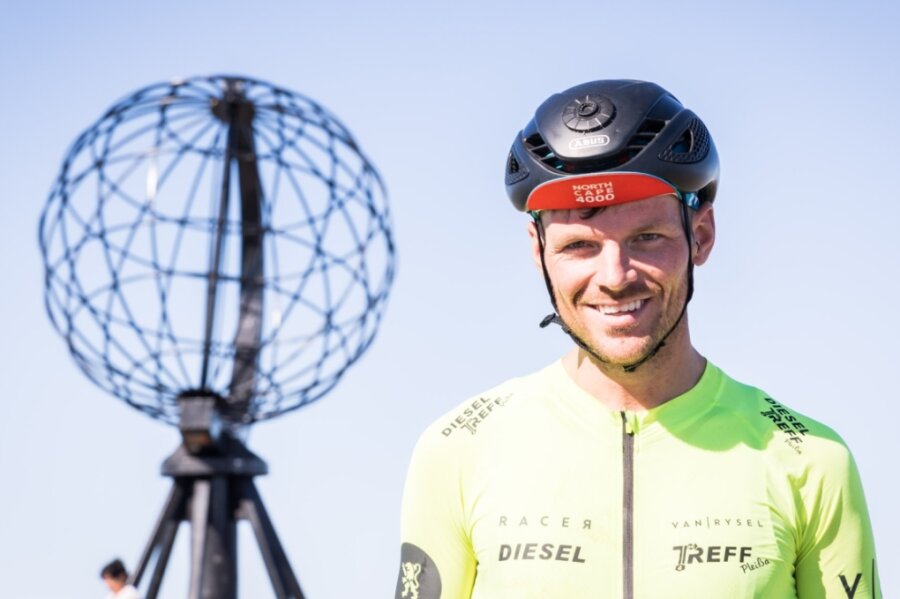 Daniel Gottschalk erreichte als Erster bei der Radfernfahrt "Northcape 4000" das Ziel. Nach 9 Tagen, 3 Stunden und 45 Minuten und mehr als 3800 Kilometer über Land - mehr als 400 täglich - war er am Montag am Nordkap angekommen. Am Ende hatte er rund 90 Kilometer Vorsprung auf Francesco Pizzato. 