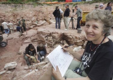 Die Welt zu Gast in Hilbersdorf - Heidi Anderson aus Südafrika ist eine von 20 internationalen Wissenschaftlern, die sich mit fossilen Pflanzen beschäftigen. 