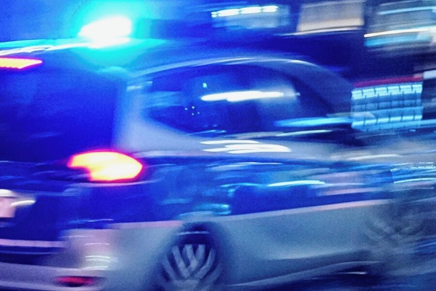 Diebe stehlen Auto von Firmengelände in Burgstädt - Die Polizei ermittelt nach dem Diebstahl eines Autos von einem Firmengelände in Burgstädt (Symbolfoto). 