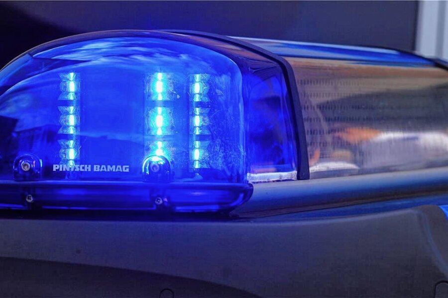Diebstahl in Grimma: Täter entwenden zwei Minibagger - Die Polizei hat die Ermittlungen wegen besonders schweren Diebstahls aufgenommen. 