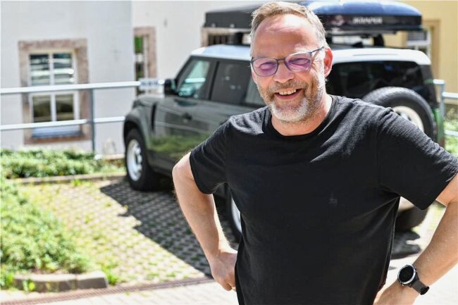 Dienstwagen-Debatte: Rechtsaufsicht bestätigt Neubauers Entscheidung - Landrat Dirk Neubauer fährt mit seinem Privat-Pkw, einem SUV, auch zu dienstlichen Terminen. 