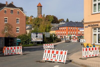 Diese Straßen sind zur Einkaufsnacht in Auerbach gesperrt - Wegen der Einkaufsnacht kommt es in der Innenstadt am Samstag zu diversen Straßensperrungen.
