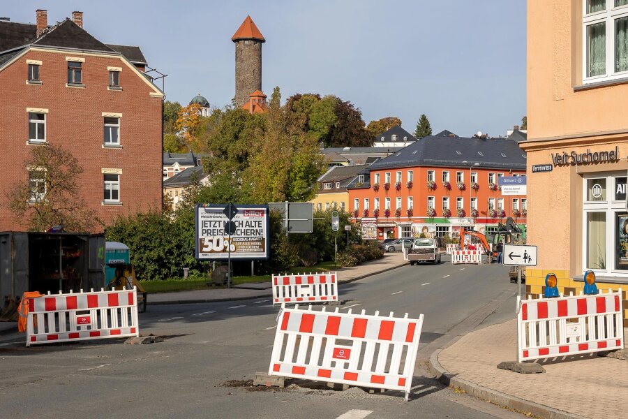 Diese Straßen sind zur Einkaufsnacht in Auerbach gesperrt - Wegen der Einkaufsnacht kommt es in der Innenstadt am Samstag zu diversen Straßensperrungen.