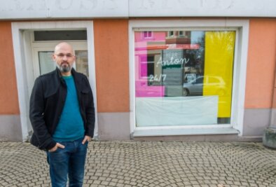 Dieses Geschäft hat bald rund um die Uhr geöffnet - Alexander Schnerrer eröffnet in Zwönitz den Laden "Herr Anton". Dort gibt es Waren in Automaten rund um die Uhr. 